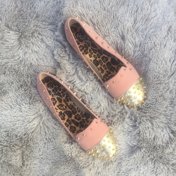 Qupid Shoes - Qupid Gold Spiked Pink Loafer Suede Flats
